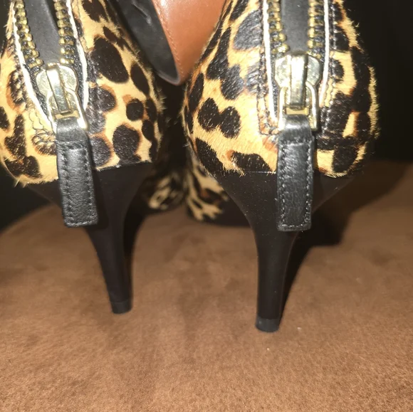 Nine West Cheetah Print Heels - Picture 9 of 10